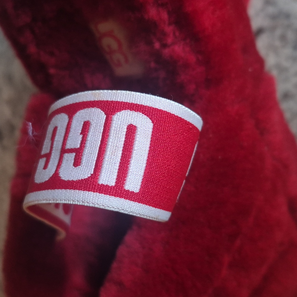 Red Fuzzy Slippers - Picture 4 of 6